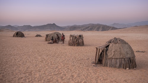 Enjoy days in the stunning Serra Cafema region, in the oasis of this mostly desolate and arid region, one of the remotest places on Earth, with nature drives, guided walks and even visits to the local villages of this extraordinary nomadic Himba people.